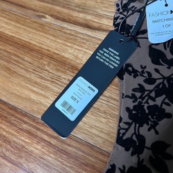 Fashion Nova Swynn Serenity Brown Floral Velvet Corset Top & Midi Skirt Set - Picture 7 of 10